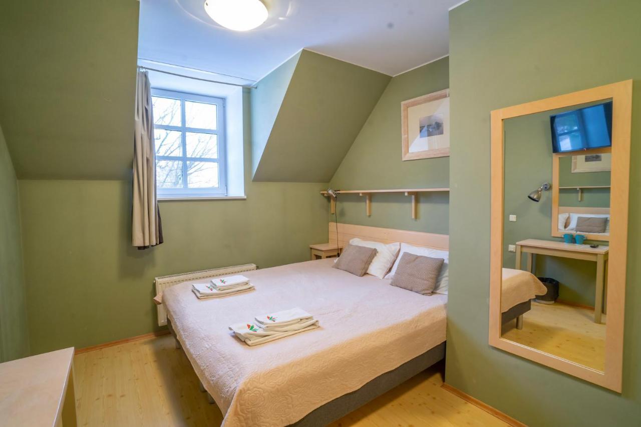 Kongo Hotel Haapsalu Eksteriør billede